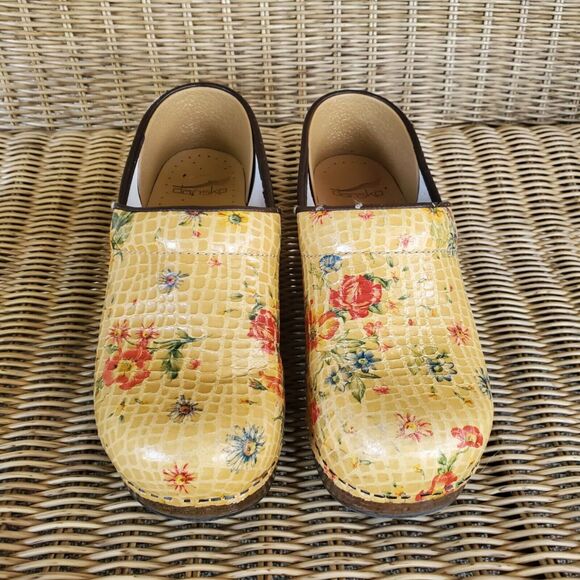 Dansko Yellow Floral Clogs Alligator Crocodile Comfort Women's Size 38 US 7.5-8 - Picture 4 of 10